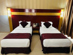 Free WiFi, bed sheets