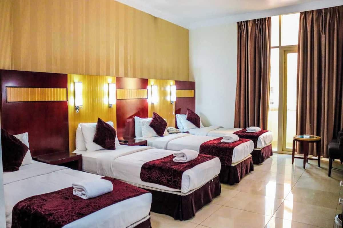Quadruple Room | Free WiFi, bed sheets