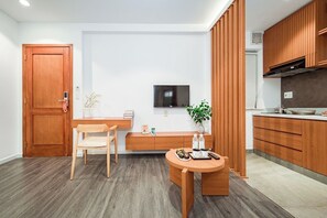 尊榮公寓, 1 間臥室 | 起居區 | 47-吋電視，提供數位頻道