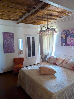 2 Schlafzimmer, Bügeleisen/Bügelbrett, Bettwäsche