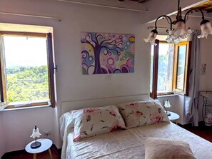 2 Schlafzimmer, Bügeleisen/Bügelbrett, Bettwäsche