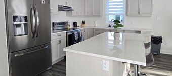 Relaxing Home Kokomo Beach Area, Sleeps 12, Pet-Friendly, Near Beach & Downtown