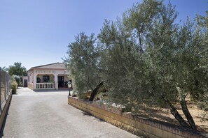 Exterior - Apartment 'Los Abuelos' with Mountain View, Wi-Fi and Air Conditioning (Setenil)