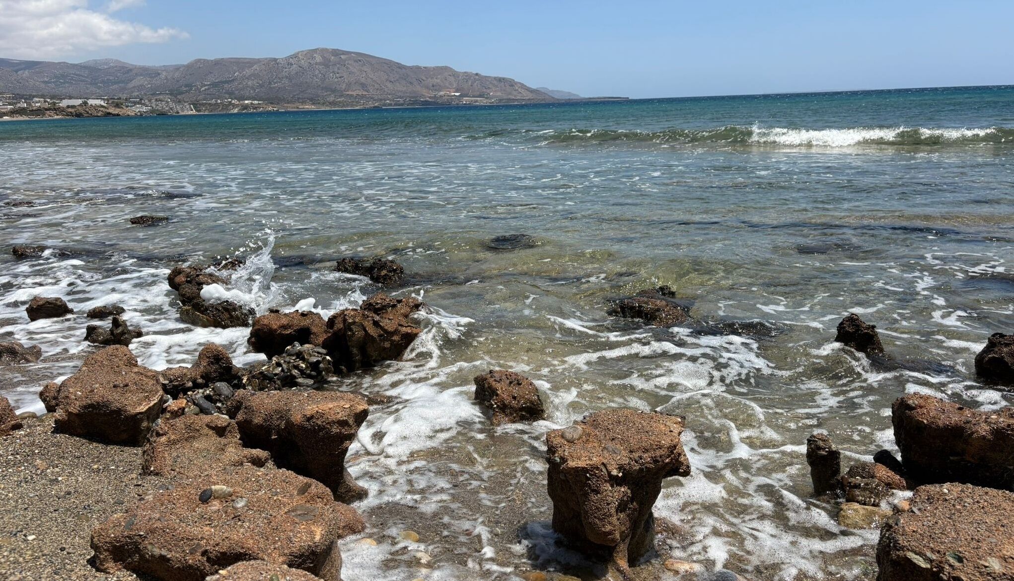 Plage, chaises longues, serviettes de plage