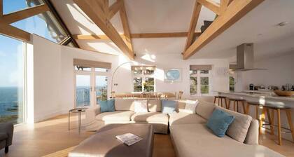 Ocean Penthouse Ocean Penthouse – 3-Bed Sea View Penthouse Apartment at Tors Park