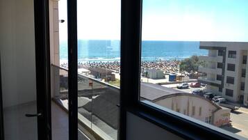 Apartment, 2 Bedrooms, Accessible, Smoking | Balcony