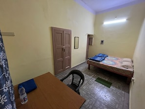 Standard Double Room, 1 Double Bed, City View (With Detached Washroom)