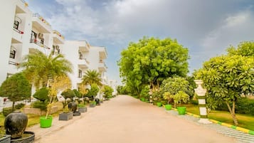 Mặt tiền nơi lưu trú