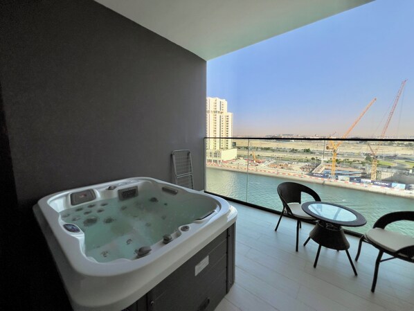 Bain à remous intérieur