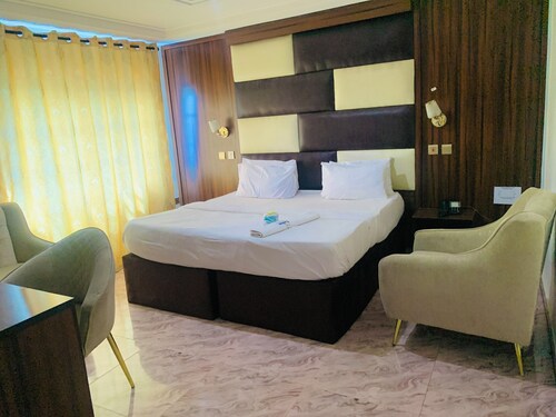 Vienna International Hotel