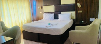 Vienna International Hotel