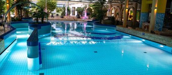 Vacation apartment with 85 m² and conservatory at the foot of Tomburg Castle