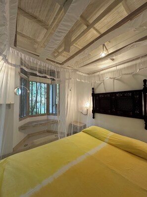 Deluxe-Doppelzimmer, Terrasse | Zimmersafe, kostenloses WLAN