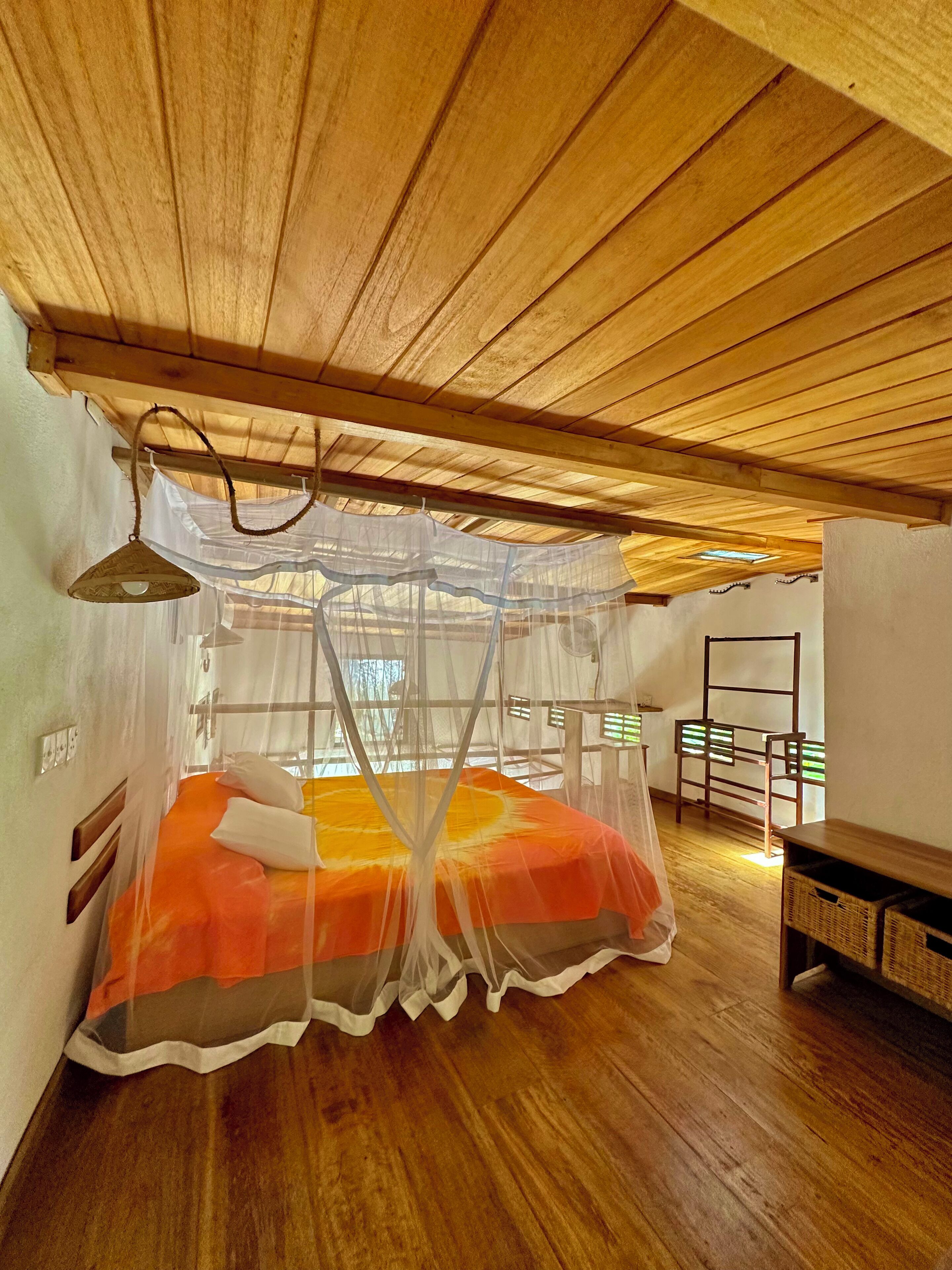 Deluxe Cottage, Patio, Garden View | In-room safe, free WiFi