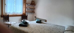 1 Schlafzimmer, Bügeleisen/Bügelbrett, Bettwäsche