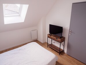 2 Schlafzimmer, Bügeleisen/Bügelbrett, Internetzugang