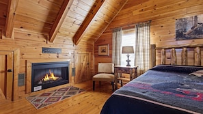2 bedrooms, iron/ironing board, free WiFi, bed sheets - Southern Memories – 2BR Cabin, Resort Pool, King Beds, Game Room (Pigeon Forge)