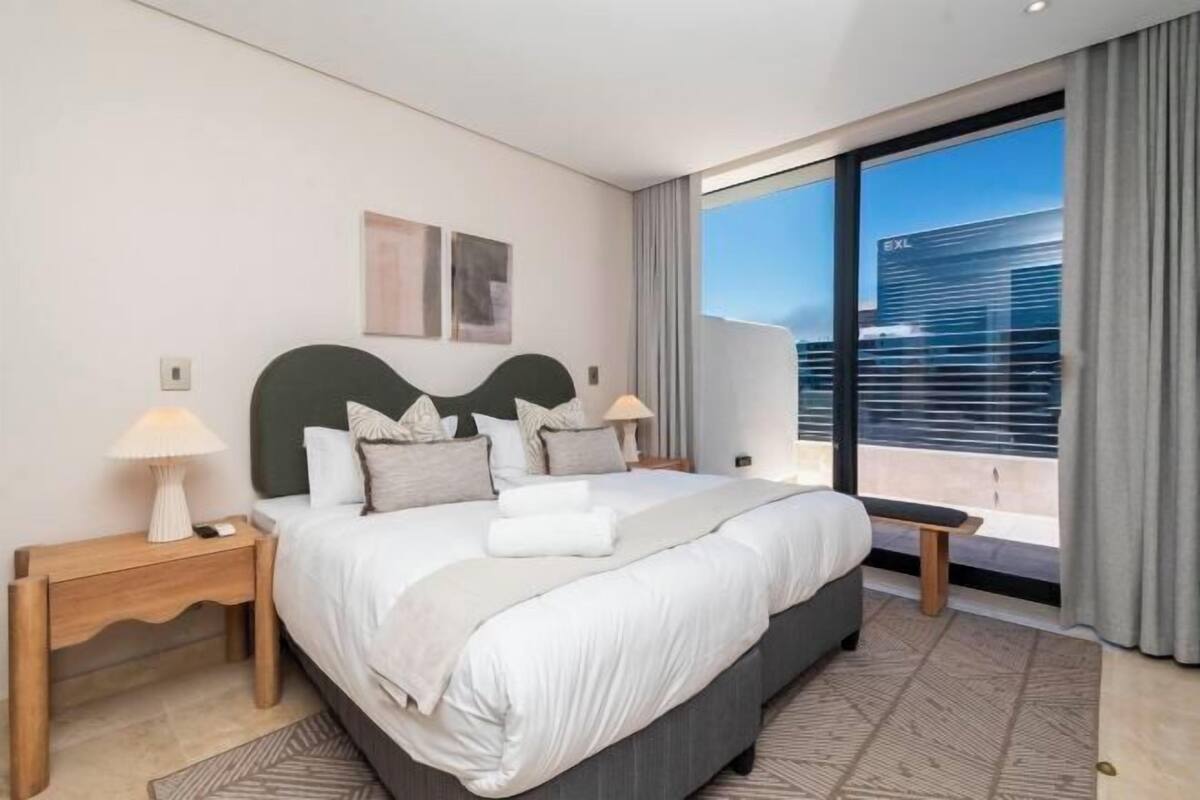 In-room safe, iron/ironing board, free WiFi