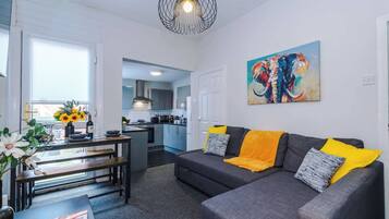 House | Living area | Flat-screen TV