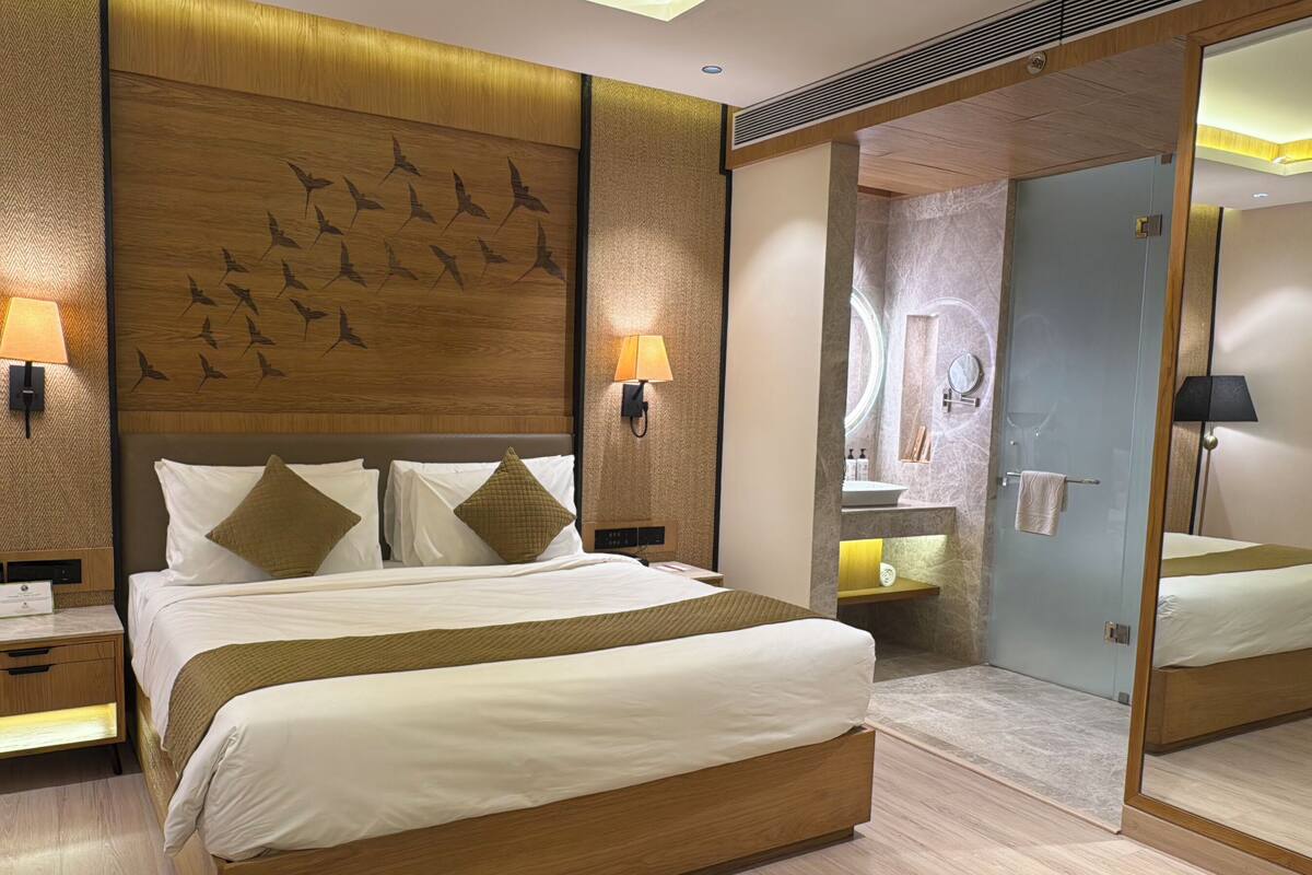 Executive Double or Twin Room | In-room safe, soundproofing, iron/ironing board (on request)