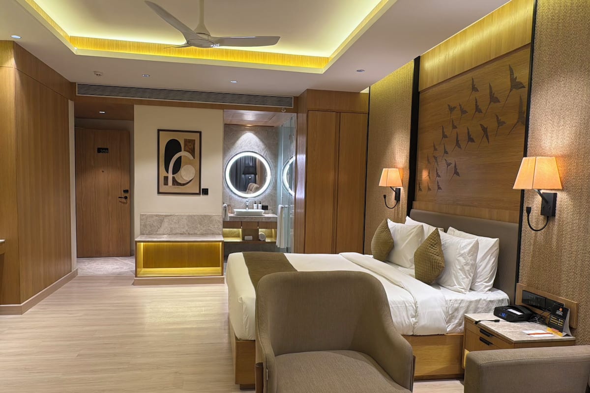 Superior Room | In-room safe, soundproofing, iron/ironing board (on request)