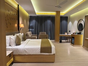 In-room safe, soundproofing, iron/ironing board (on request), free WiFi - Hotel Grand Imperia (Raipur)