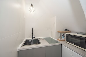Micro-ondes, plaque de cuisson
