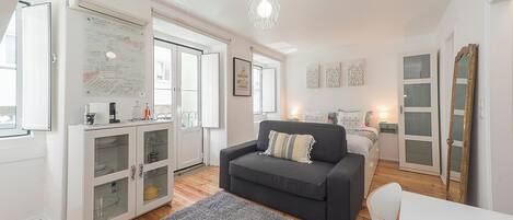 1 غرفة نوم ومكواة/لوح كي وواي فاي وملاءات أسرّة