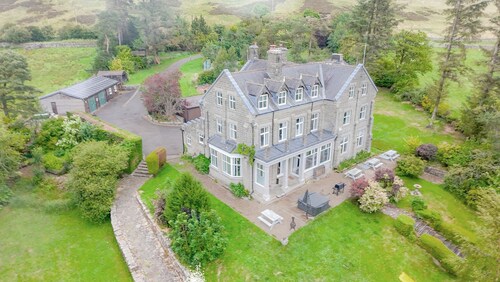 Evergreen Manor