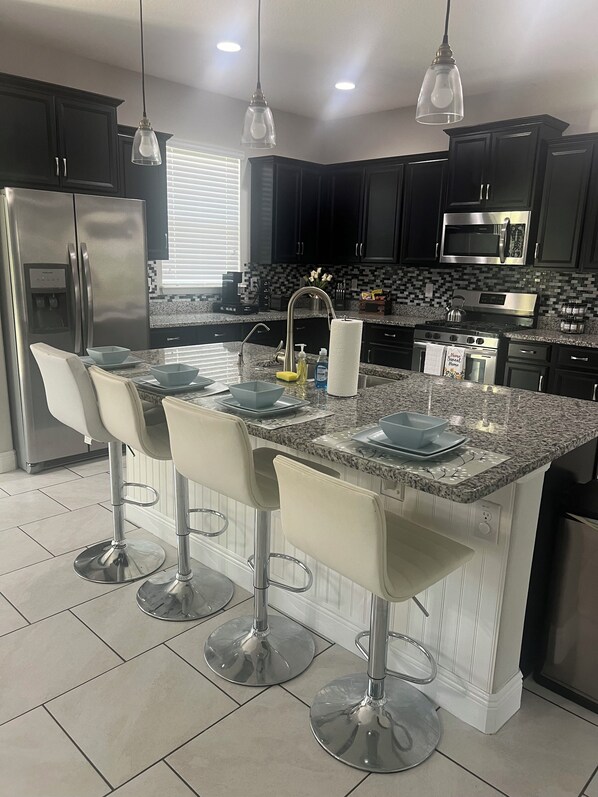 Microwave, stovetop, dishwasher