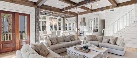 TV connectée, cheminée