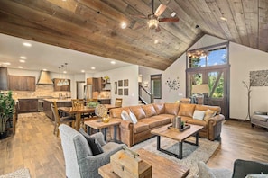 Smart TV, fireplace, video games, table tennis