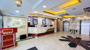 Reception - Belvilla Luxury San Marino Near Deira Clock Tower (Dubai)