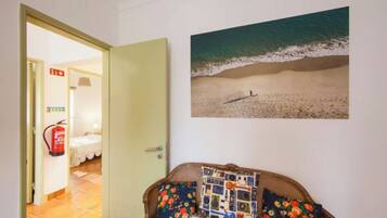 Family Apartment | Free WiFi, bed sheets