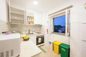 Family Apartment | Private kitchen | Espresso maker, electric kettle - Sintra Farm Villa Guest House (Sintra)