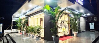 เดอะ เบซิล โรงแรม