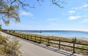 Vlak bij het strand, vissen