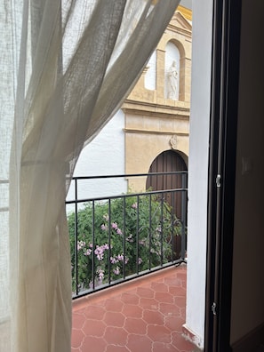 Classic Apartment | Terrace/patio