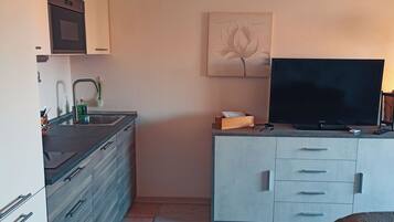 Microwave, oven, stovetop