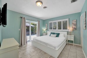 4 bedrooms, in-room safe, iron/ironing board, travel crib