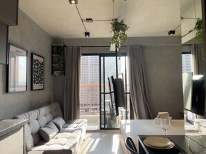 Studio | Blackout curtains, iron/ironing board, free WiFi - My One Estação Brooklin (Sao Paulo)