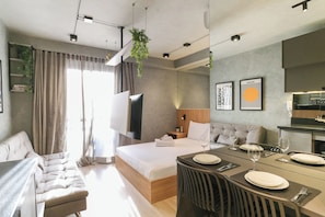 Studio | Blackout curtains, iron/ironing board, free WiFi - My One Estação Brooklin (Sao Paulo)