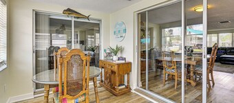 Swim, Fish & Relax: Port Richey Gem w/ Yard!