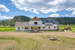 House (5 Bedrooms) | Front of property - Creekside Florrisant Hideaway - Great for Anglers! (Florissant)