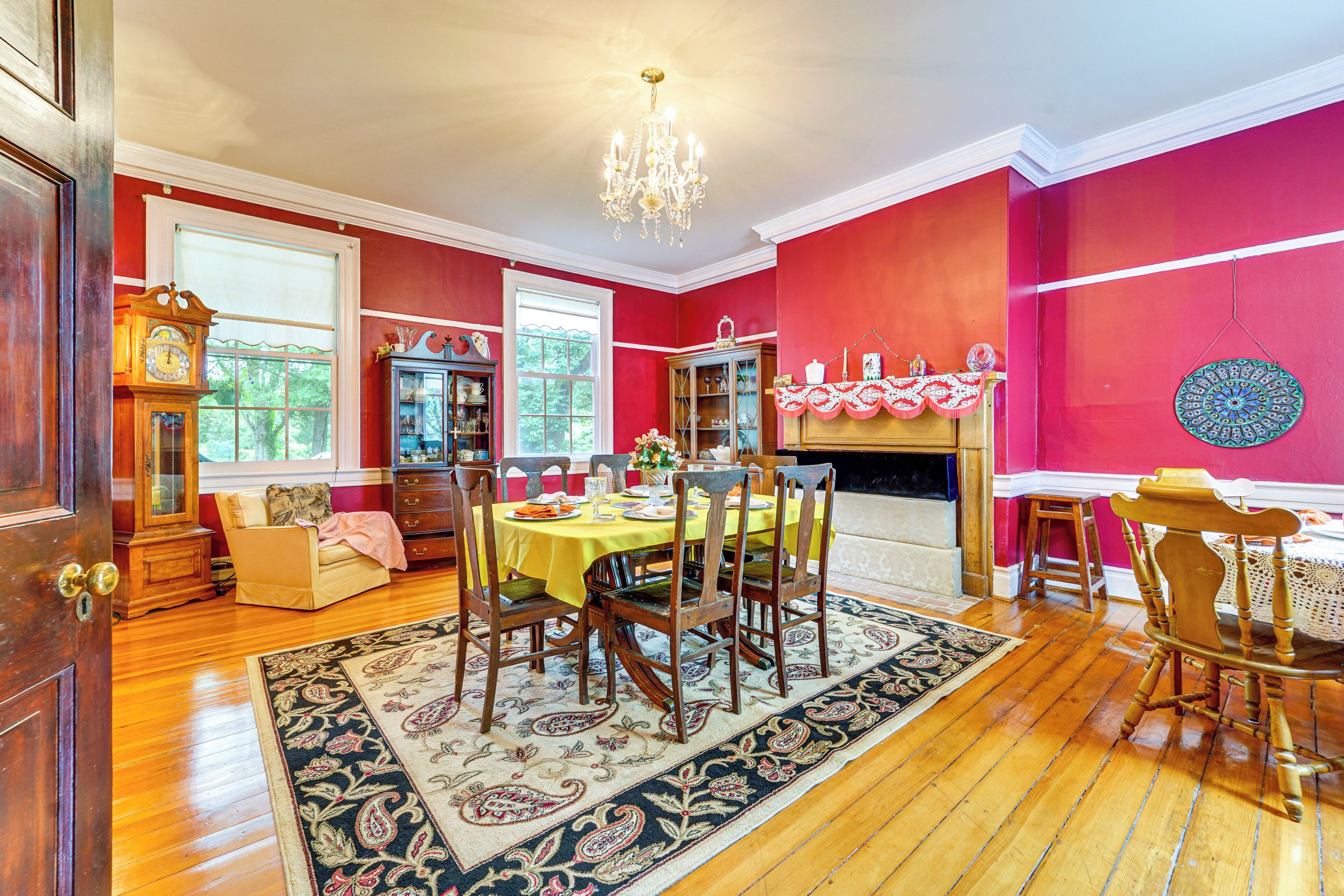 House (2 Bedrooms) | Interior
