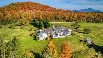 House (Multiple Bedrooms) | Interior