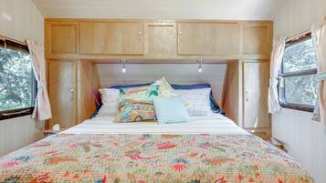 Apartment (0 Bedroom) | Interior