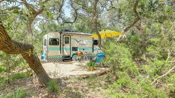 Apartment (0 Bedroom) | Interior