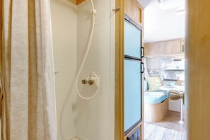 Apartment (0 Bedroom) | Interior