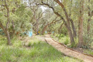 Apartment (0 Bedroom) | Interior - 6 Mi to Wimberley Square: 'happy Days Cruiser' (Wimberley)